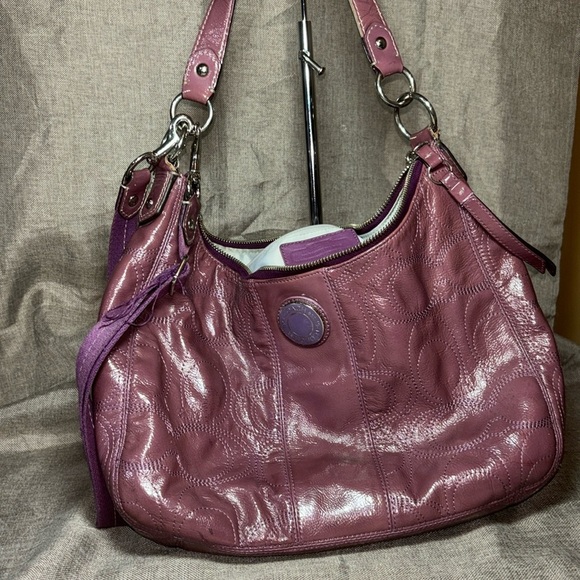 Coach Kristin Sig C Stitched Logo Patent Leather Shoulder Bag Plum #F19282 - Picture 1 of 15